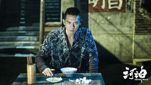 穿书吃瓜娱乐圈文男主,男主的甜蜜复仇之路